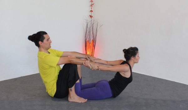 stretching hindu usera, legazpi, orcasitas, almendrales, villaverde y san fermin